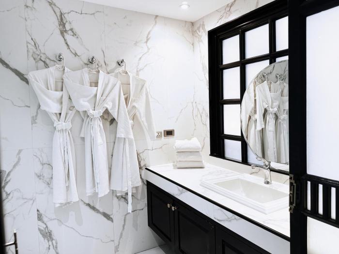 glory boutique suite