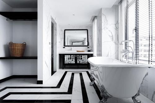 glory boutique suite