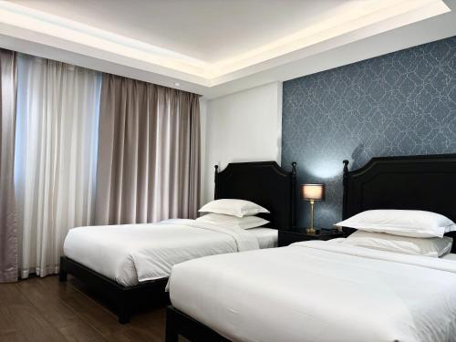 glory boutique suite