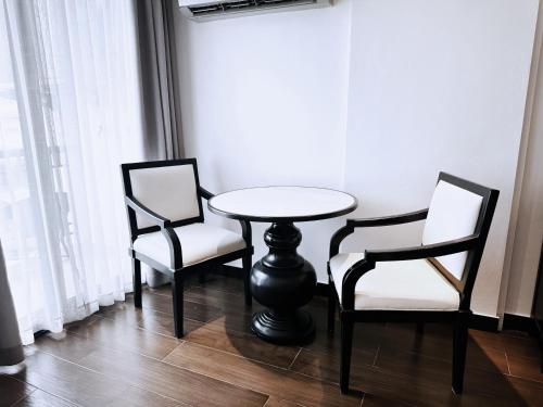 glory boutique suite