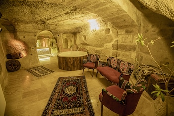 casia cave suites