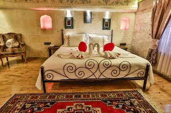 casia cave suites