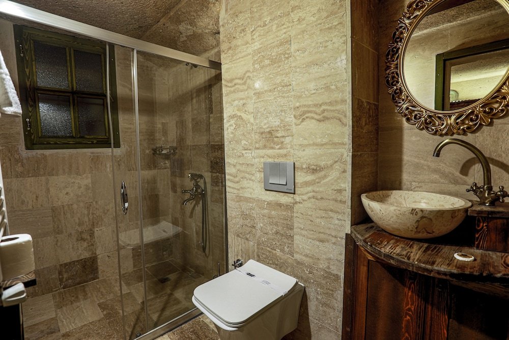 casia cave suites