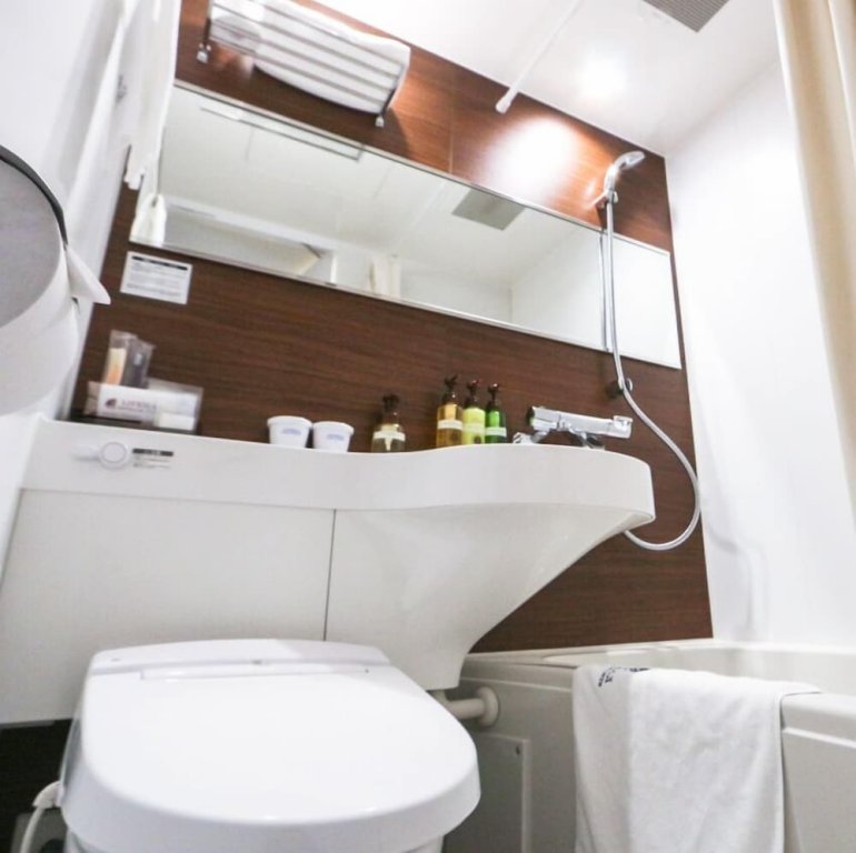Hotel Livemax Yokohama Stadium Mae,,3 star