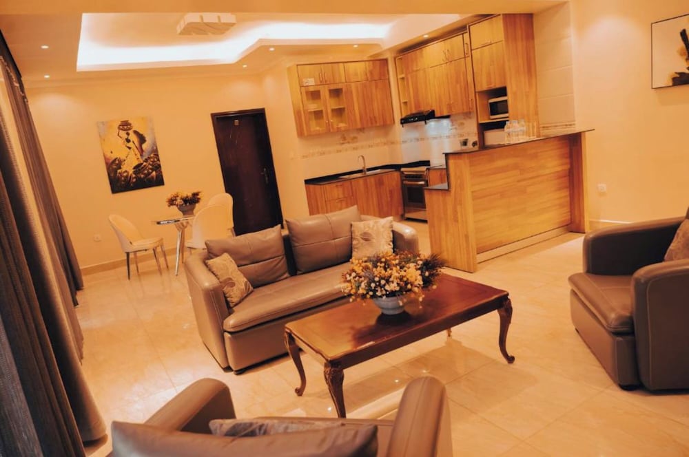 madras hotel and apartments