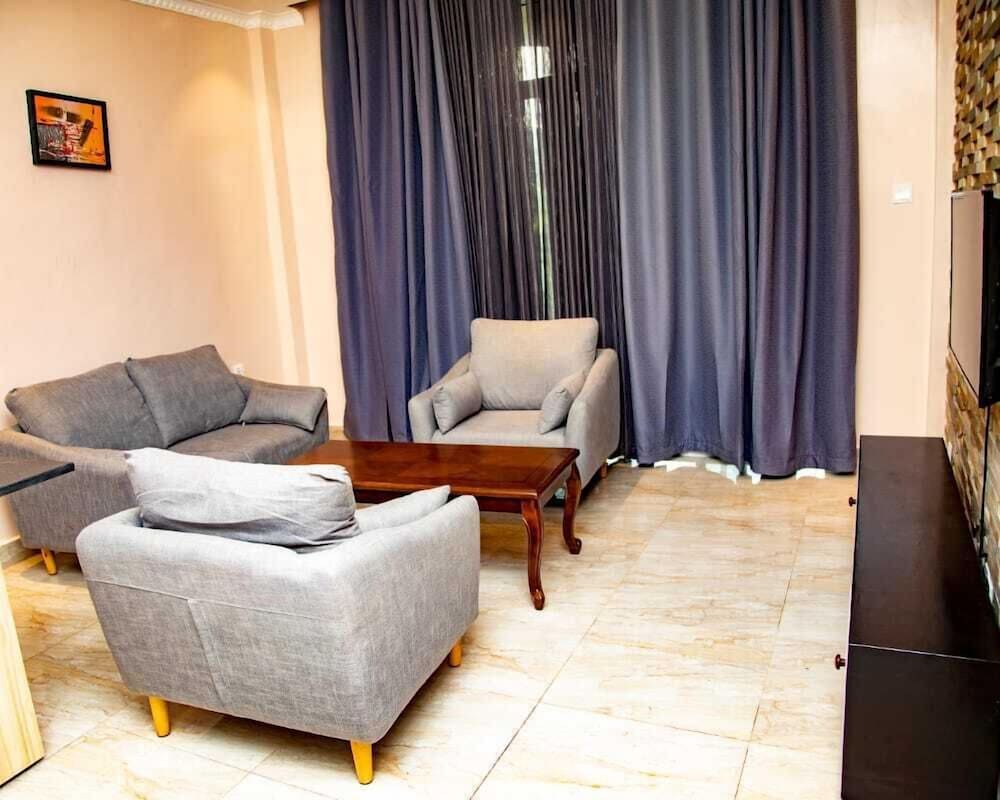 madras hotel and apartments