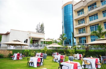 madras hotel and apartments