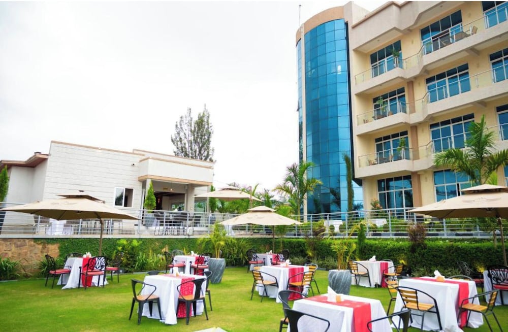 madras hotel and apartments