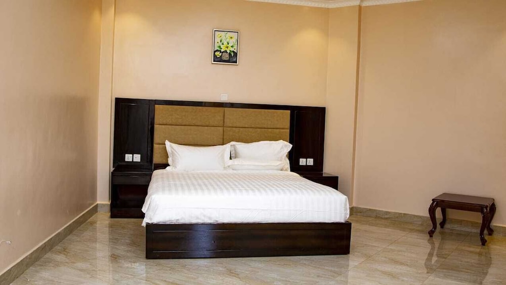 madras hotel and apartments