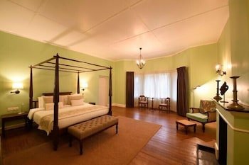 ama stays and trails tea estate bungalows munnar