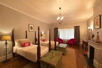 ama stays and trails tea estate bungalows munnar