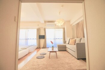 earls court building