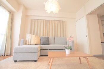 earls court building