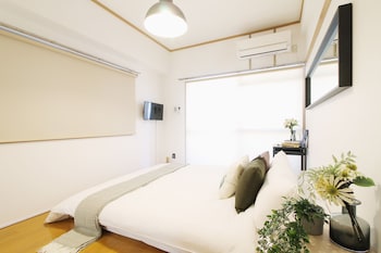 earls court building