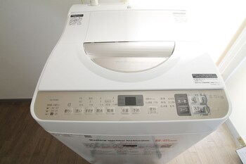 earls court building