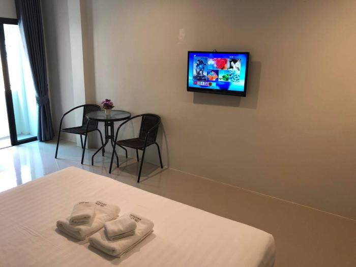 the hub suratthani hotel