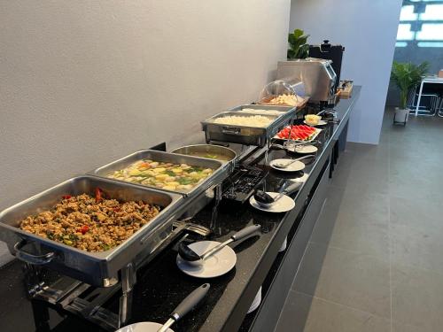 the hub suratthani hotel