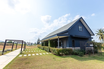 the barn hua hin