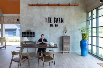 the barn hua hin