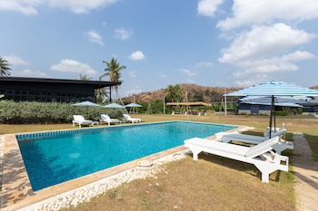 the barn hua hin