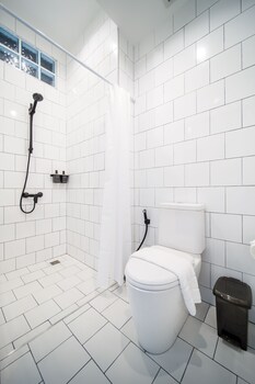 blu monkey hub and hotel ranong