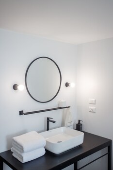 blu monkey hub and hotel ranong