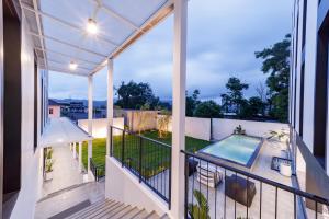 blu monkey hub and hotel ranong