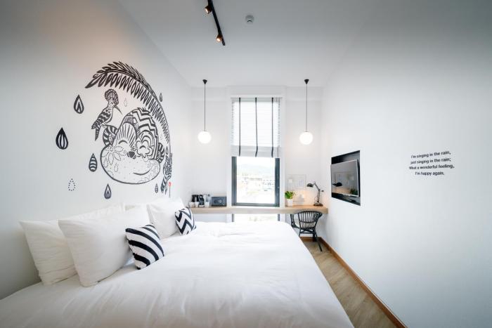 blu monkey hub and hotel ranong