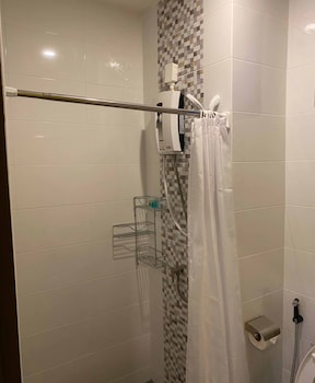 nandn house laem hin