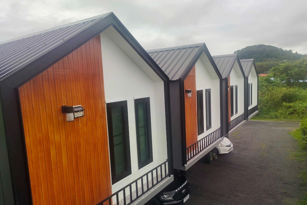 nandn house laem hin