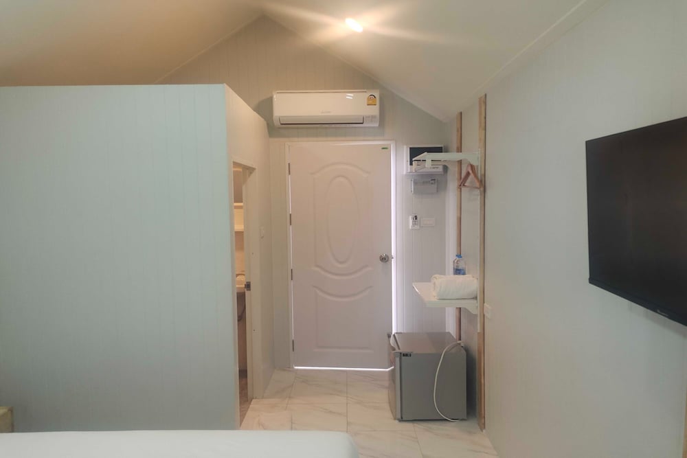 nandn house laem hin