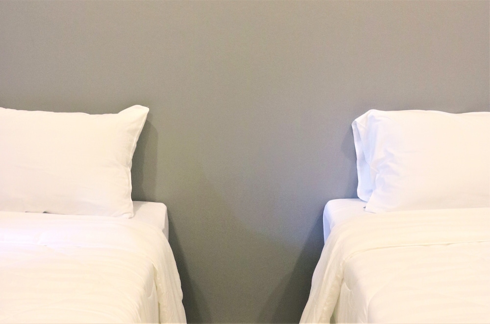 nandn house laem hin