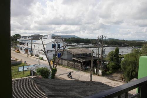 nandn house laem hin