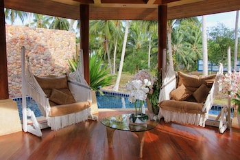 yotaka khanom