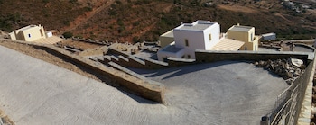 andros
