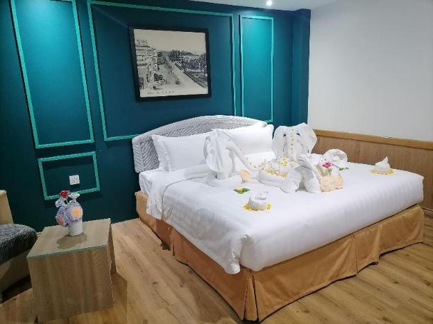 sanctuary hotel yangon