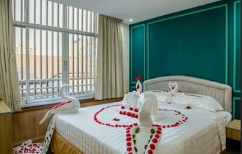 sanctuary hotel yangon