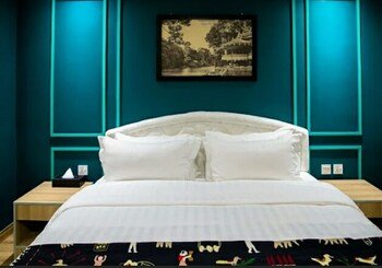 sanctuary hotel yangon