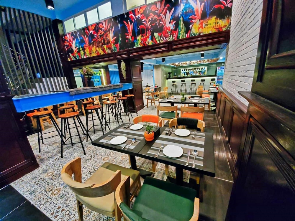 sanctuary hotel yangon