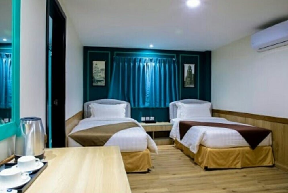 sanctuary hotel yangon