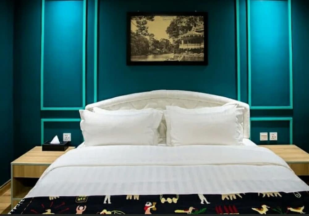 sanctuary hotel yangon