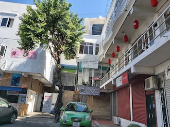 grand bay beach tourist residence