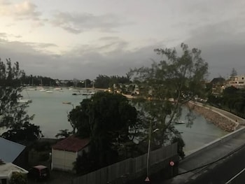 grand bay beach tourist residence