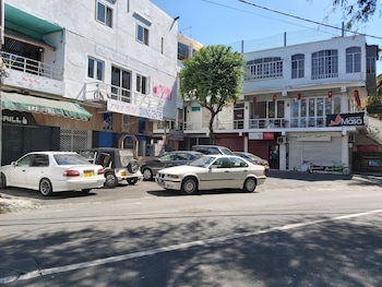 grand bay beach tourist residence