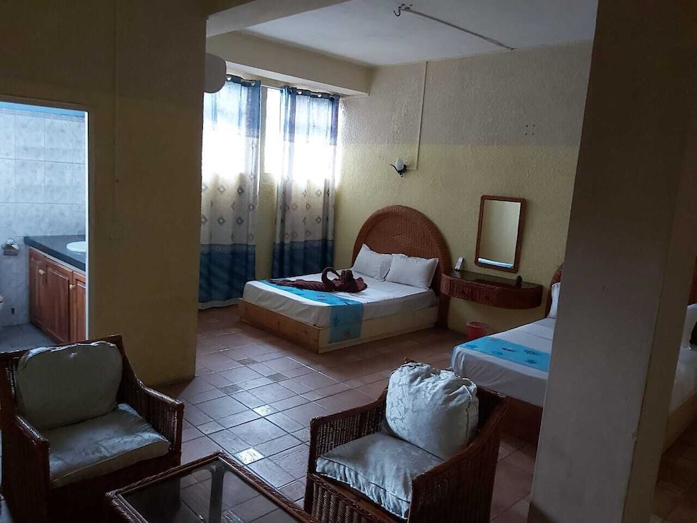 grand bay beach tourist residence