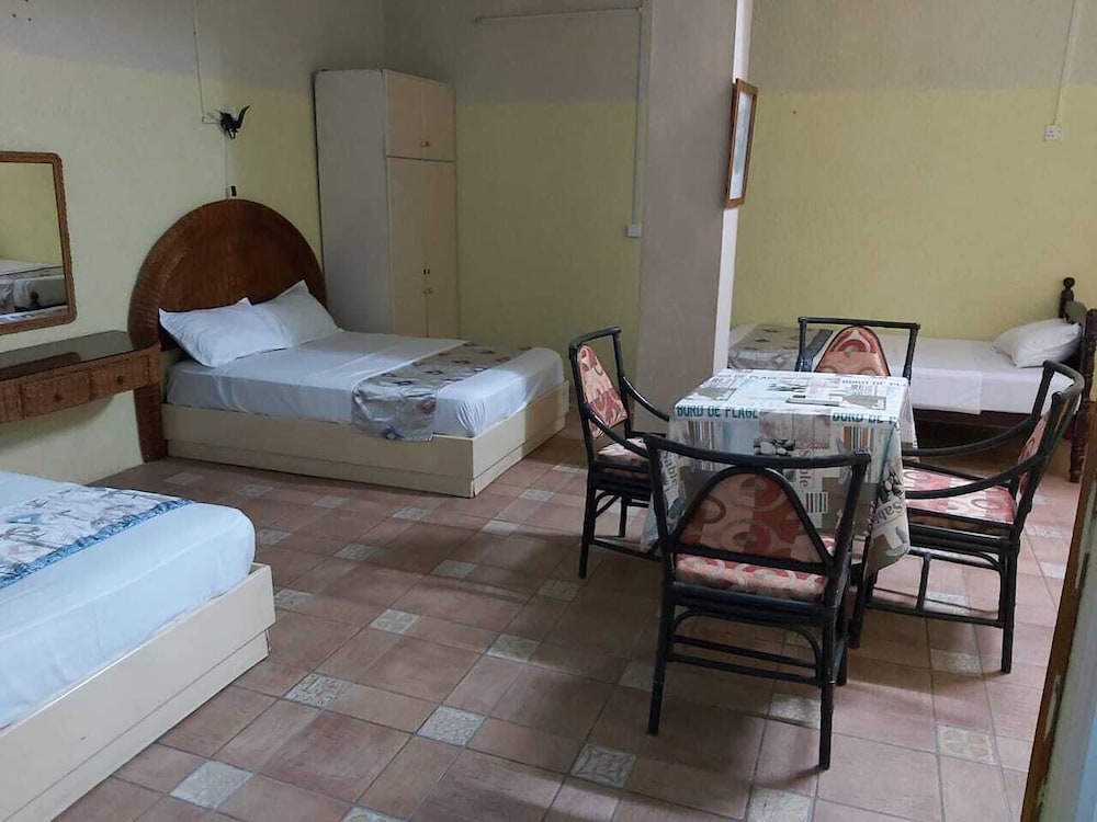 grand bay beach tourist residence