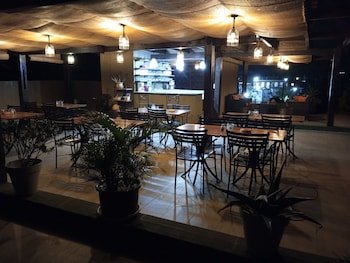 fly inn madagascar hotel