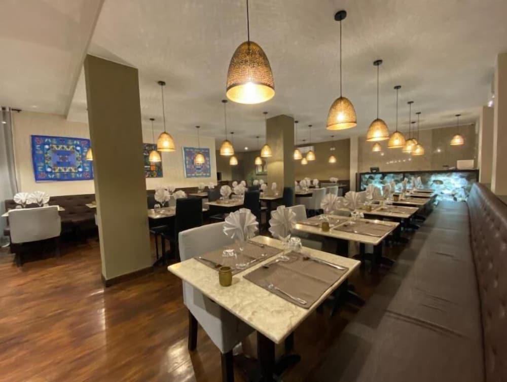 fly inn madagascar hotel