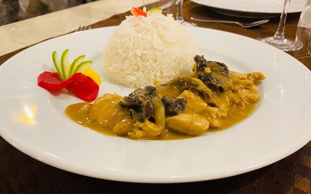 fly inn madagascar hotel