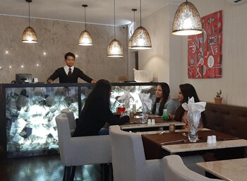 fly inn madagascar hotel